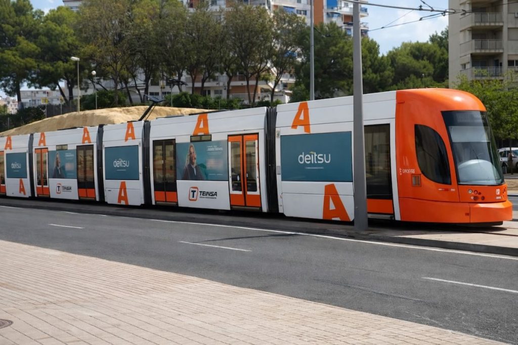 Alicante-Publicidad-Metro-Franja-Ventanas